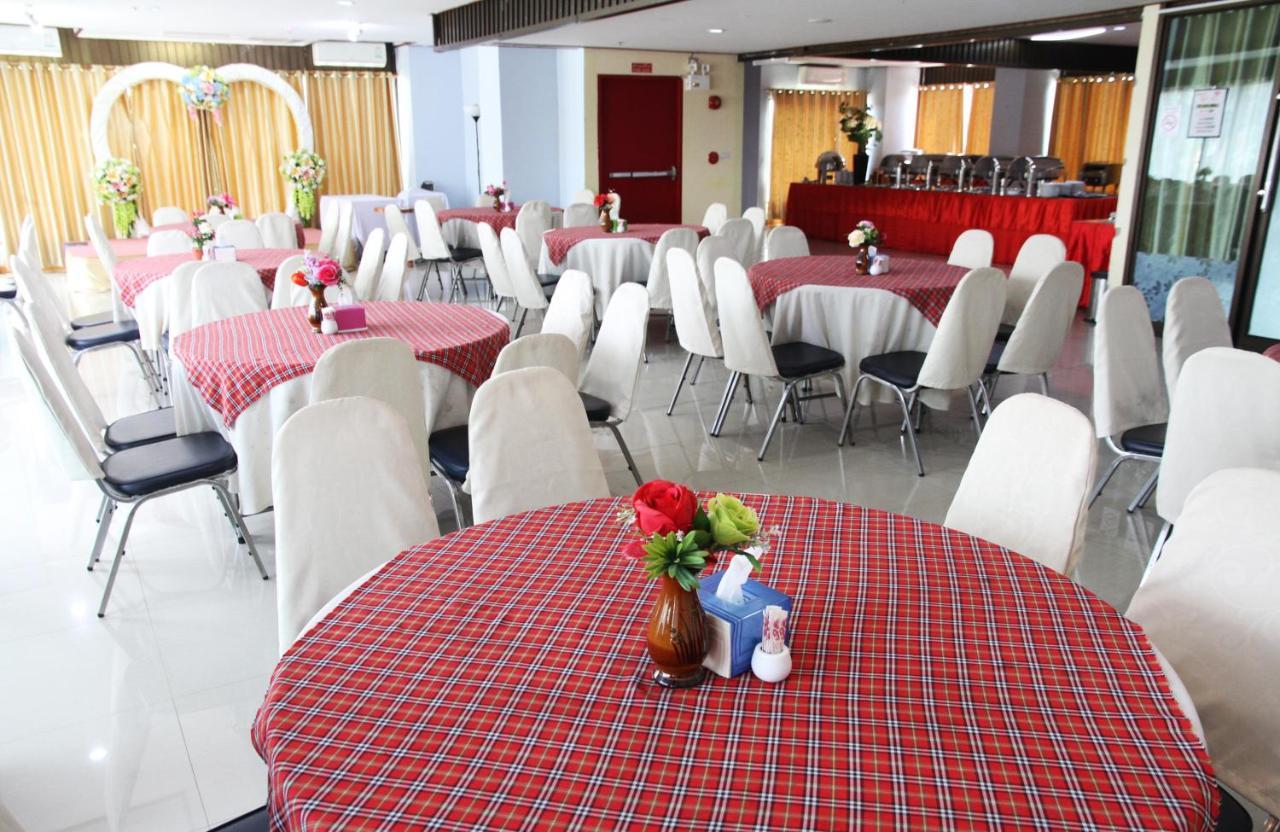 Toh Buk Seng Ayutthaya Hotel Екстер'єр фото