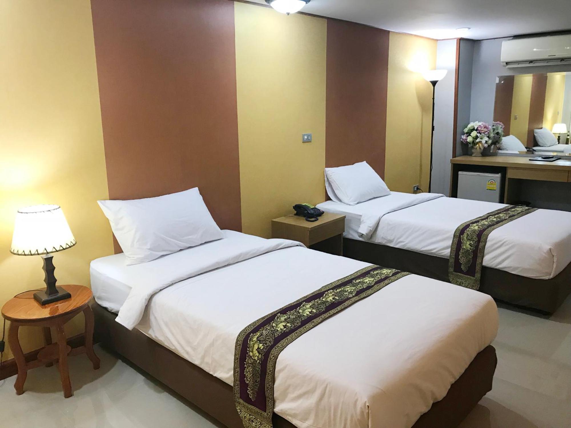 Toh Buk Seng Ayutthaya Hotel Екстер'єр фото