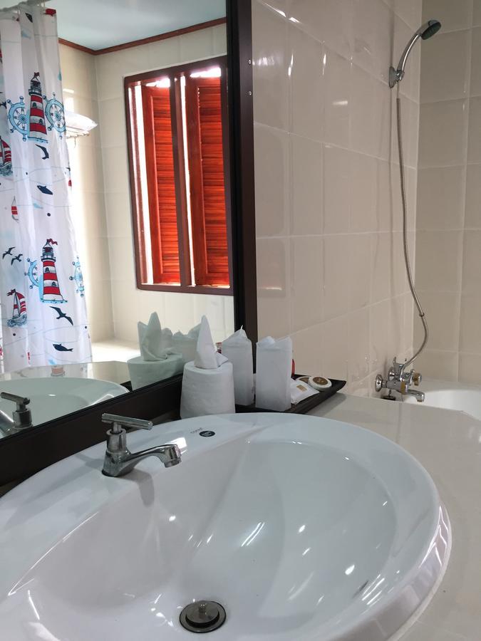 Toh Buk Seng Ayutthaya Hotel Екстер'єр фото