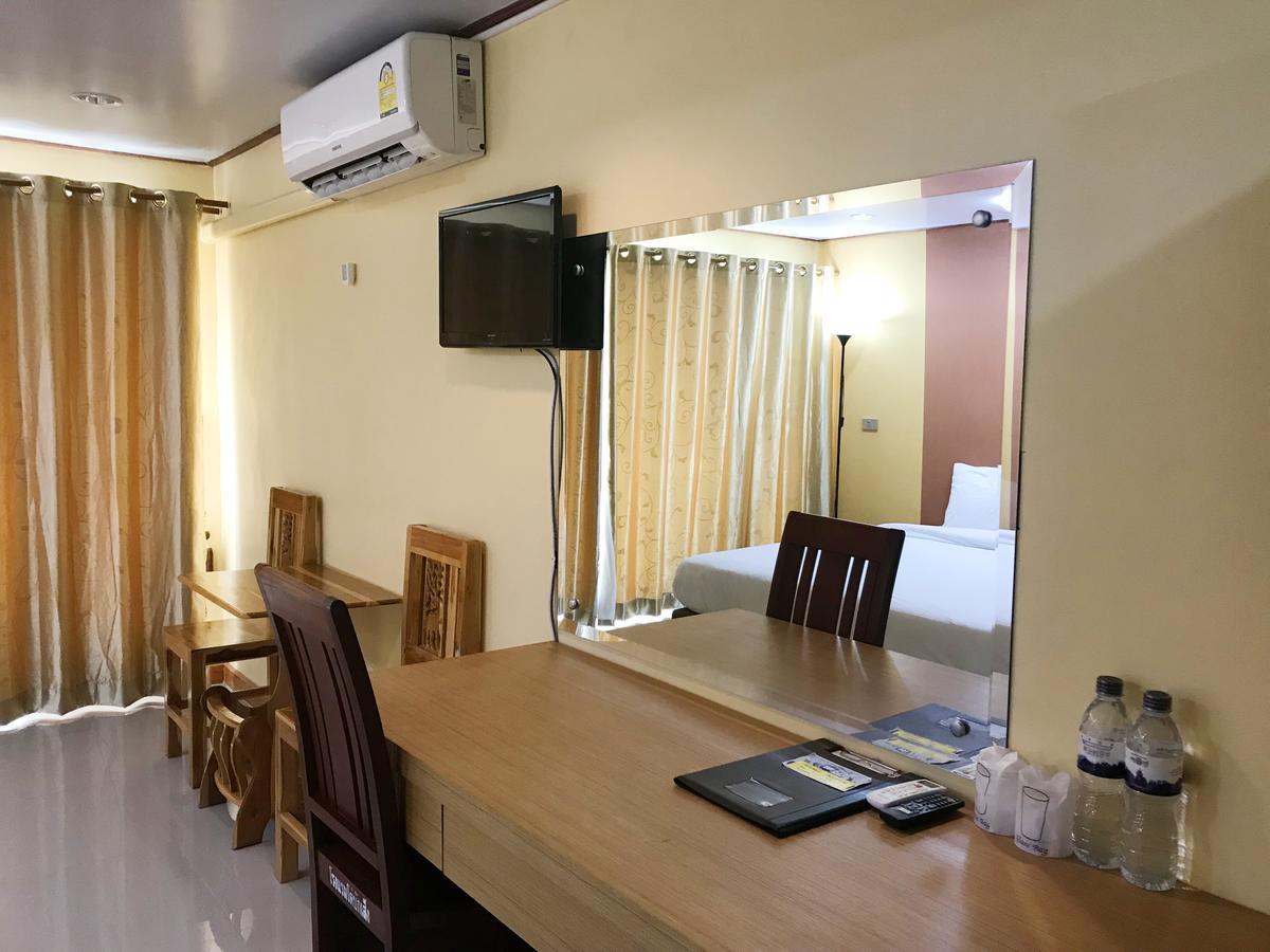 Toh Buk Seng Ayutthaya Hotel Екстер'єр фото
