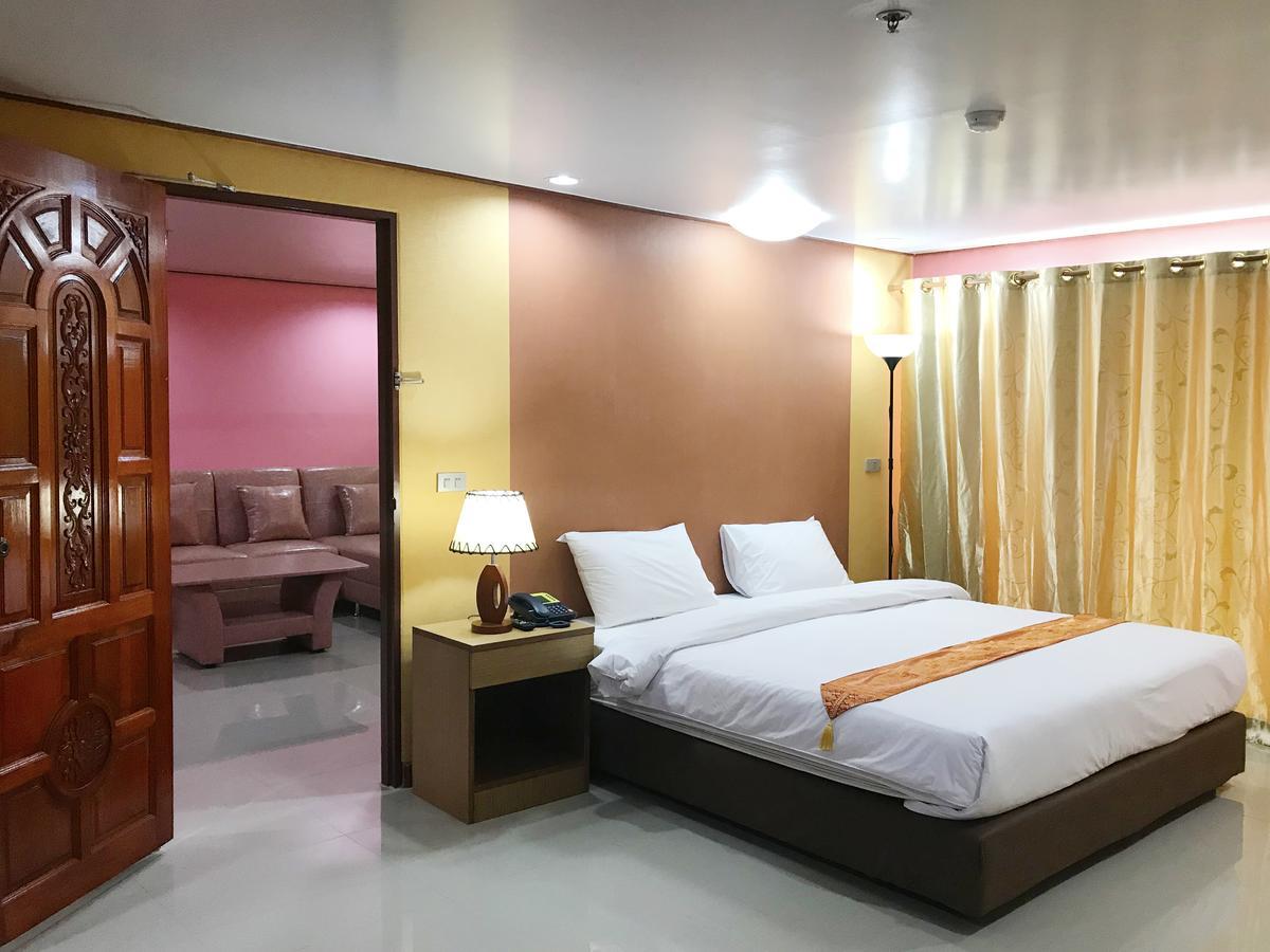 Toh Buk Seng Ayutthaya Hotel Екстер'єр фото