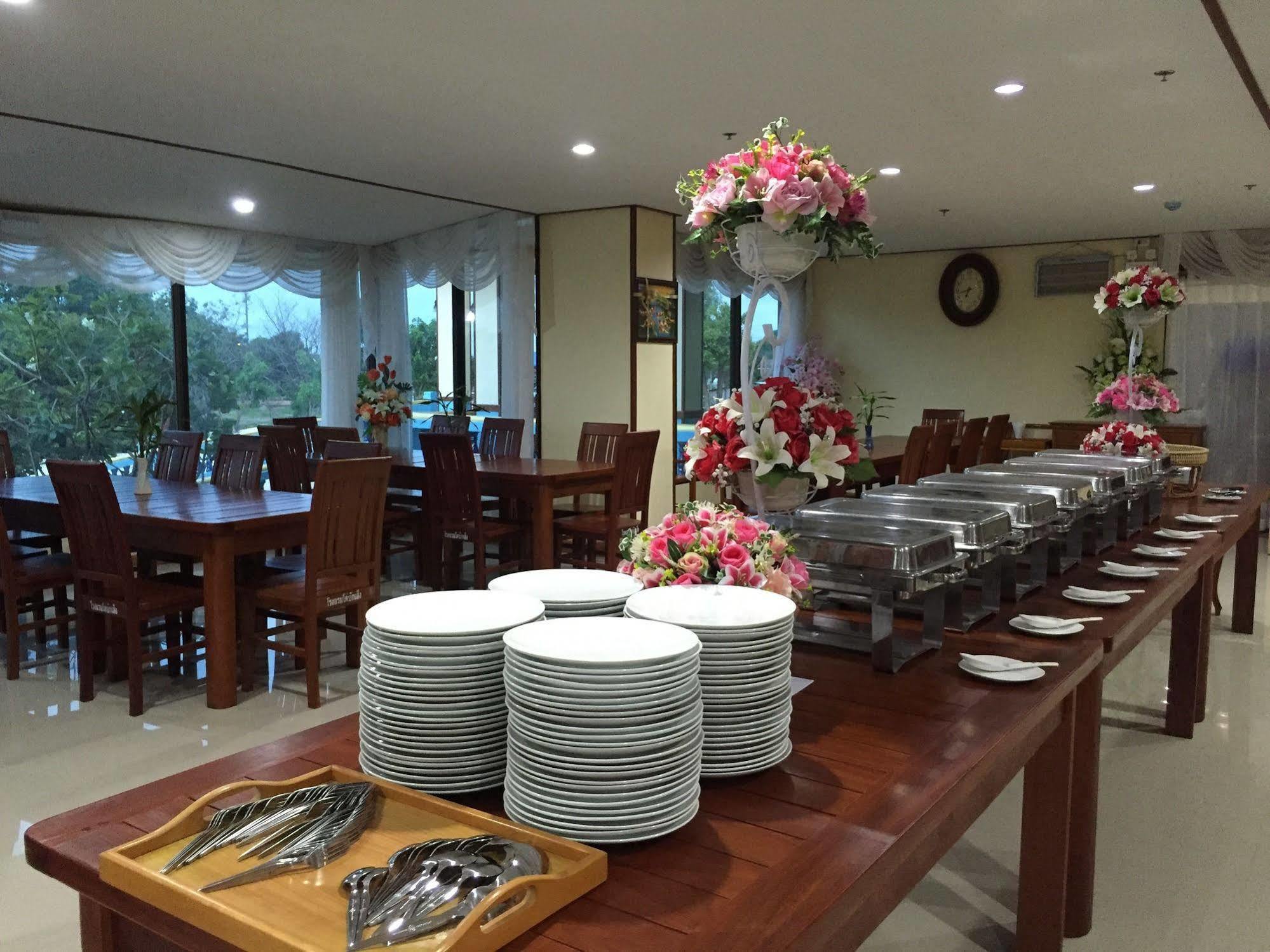 Toh Buk Seng Ayutthaya Hotel Екстер'єр фото