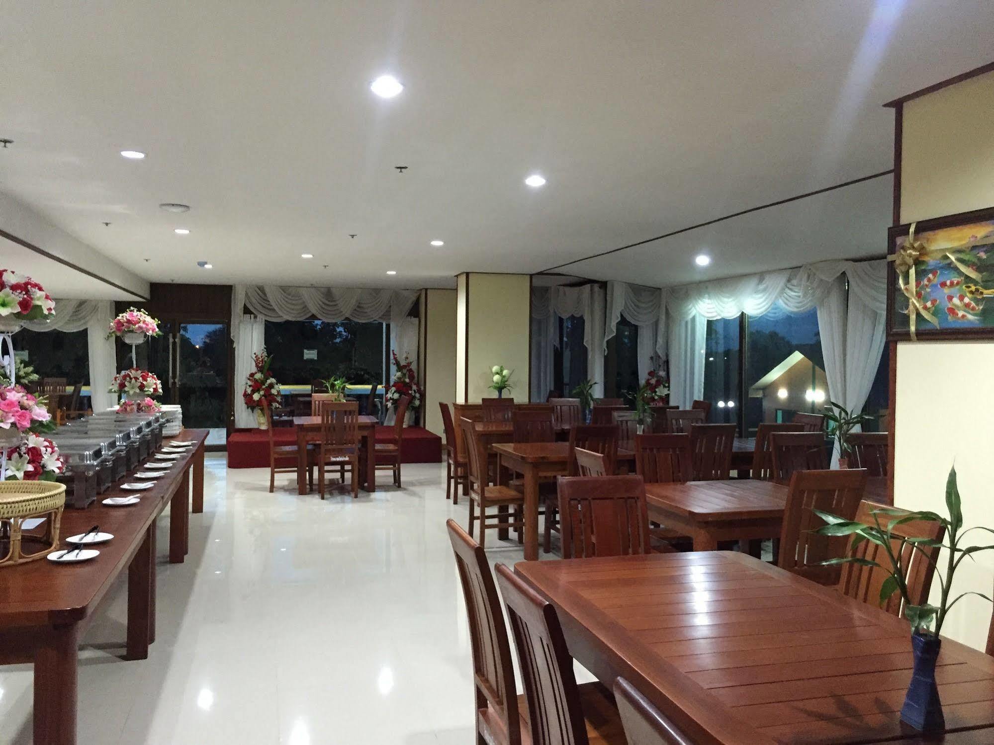 Toh Buk Seng Ayutthaya Hotel Екстер'єр фото